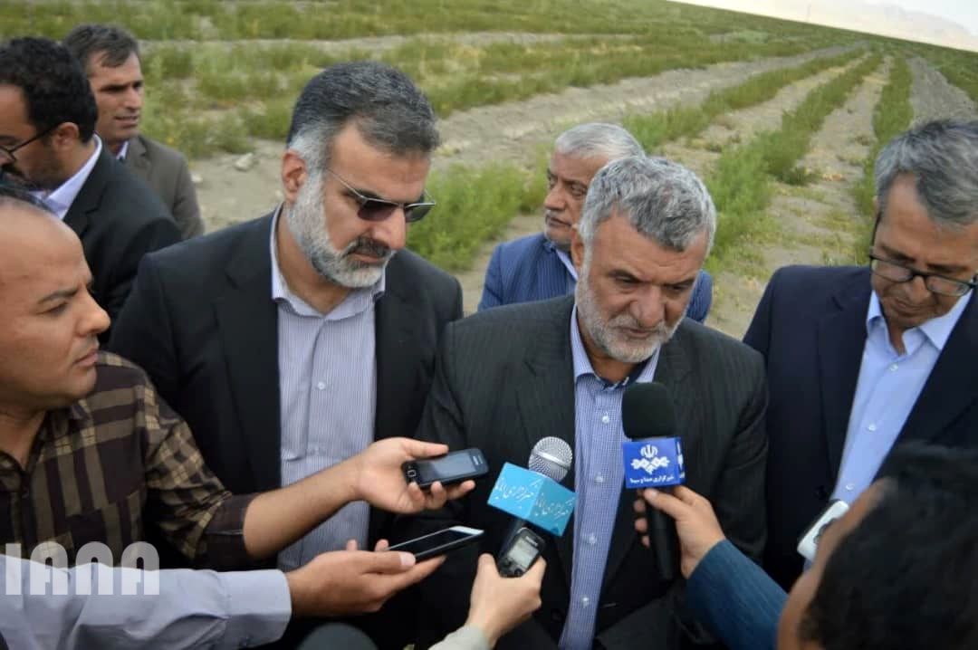 بازدید و بهره برداری پروژه های بخش کشاورزی در سفر وزیر جهاد کشاورزی به استان فارس