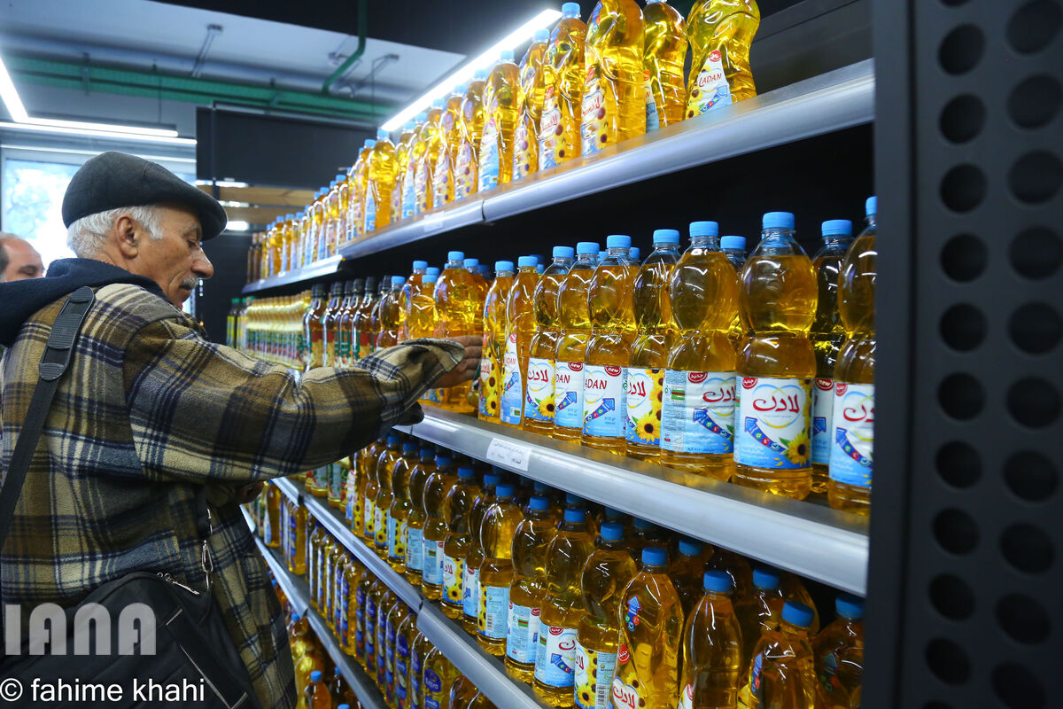 عکس | افزایش عرضه  روغن تنظیم بازاری در جاهد بازار 