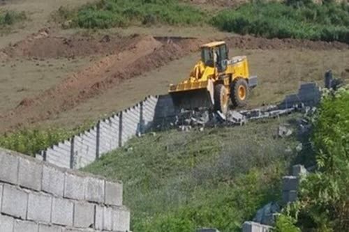 قلع‌ و قمع ۴۱ مورد ساخت‌وساز غیرمجاز در فارس