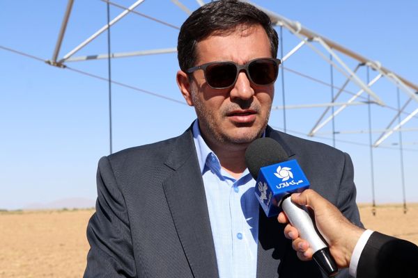 طرح آبفشان خطی در خرامه به بهره برداری رسید