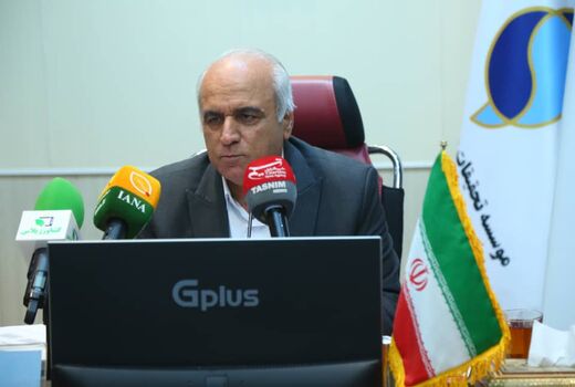 اولویت توسعه اقتصاد دریا و بهره‌برداری پایدار از منابع دریایی است
