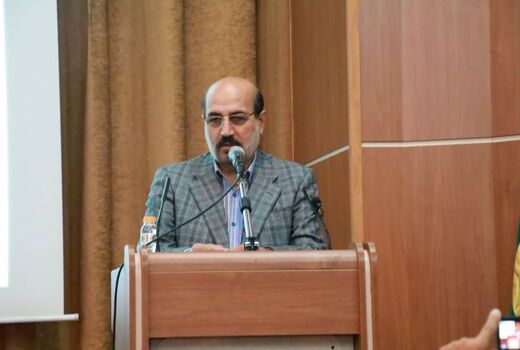مسیر اعطای مجوزهای گلخانه و صنایع بخش کشاورزی تسهیل شود 