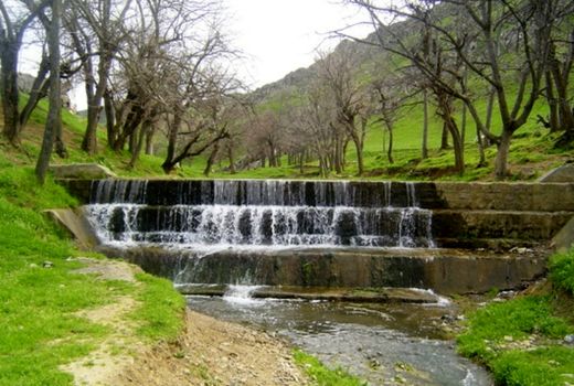 آبخیزداری ۹۰۰ میلیون مترمکعب سیلاب را کنترل کرد