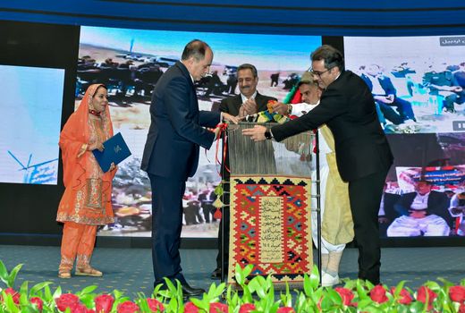 از ایل تا هر کجای جهان؛ بندهای نامرئی قرن‌ها بی‌نشانی عشایر بریده شد