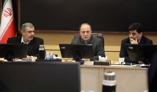 تامین معیشت مردم در اولویت قرار دارد