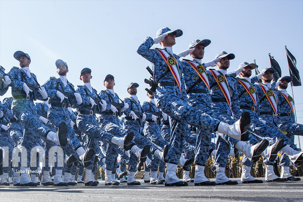 مراسم رژه نیروهای مسلح 