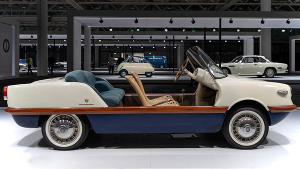 نمایشگاه خودروهای کلاسیک در سوئیس‎ 