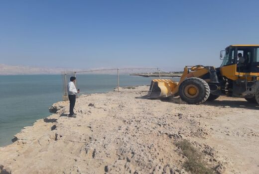 ۵۴ هکتار از سواحل استان بوشهر آزاد سازی شد