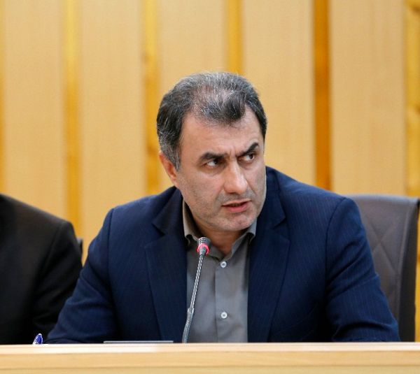 عقد قرارداد 1835هکتار کشت کلزا با کشاورزان