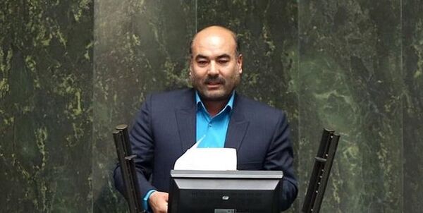 عملکرد مجلس بسیار ضعیف است