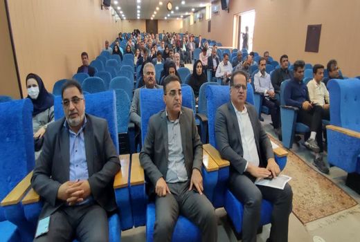 پروانه تاسیس گلخانه تابع اقلیم در شهرستان‌های فارس صادر می‌شود  