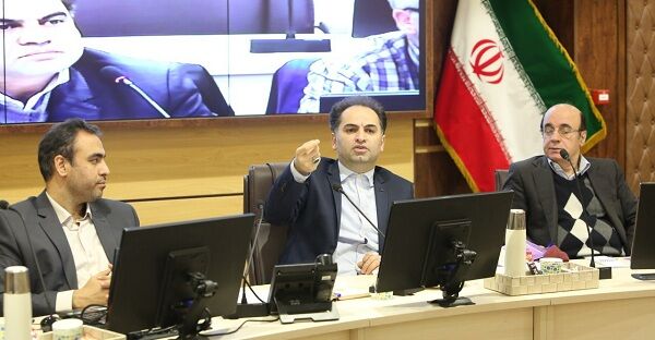 ضرورت آسیب شناسی و حمایت هدفمند حلقه‌های تولید، فرآوری و بازار گیاهان دارویی