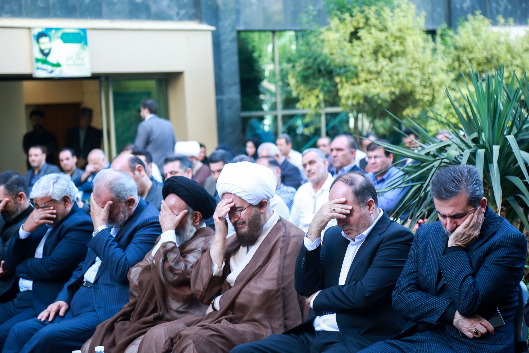  آیین بزرگداشت ارتحال امام خمینی (ره) در محل وزارت جهاد کشاوزری  