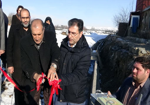 افتتاح کانال‌های آب رسانی قنوات توسط کارگروه روستایی و عشایری در شهرستان عجب شیر 