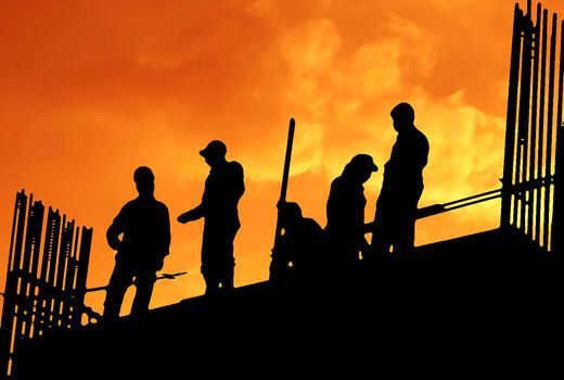 کارگران گرفتار شکاف هزینه و دستمزد