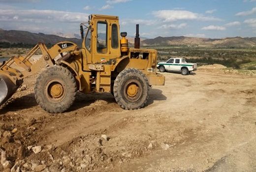 خاکبرداری غیر مجاز در قیروکارزین متوقف شد