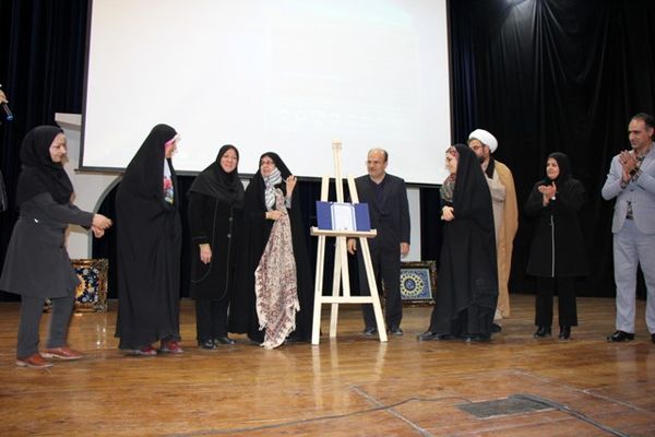 پروانه استاندارد محصول گواهی شده کشاورزی در البرز رونمایی شد