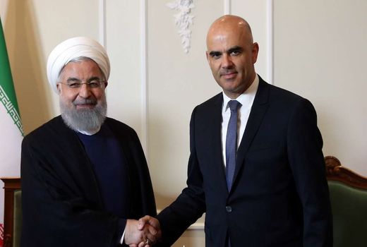 همه طرف ها باید به برجام پایبند  بمانند