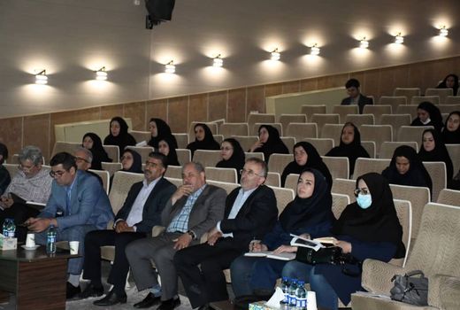 برگزاری کارگاه کنترل آفات در محیط های گلخانه ای بر پایه روش زیستی در تبریز