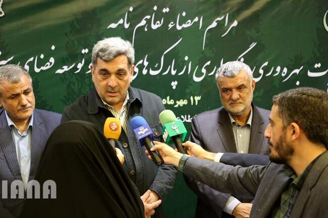 امضای تفاهم‌نامه همکاری وزارت جهاد کشاورزی و شهرداری تهران برای مدیریت بهره‌وری و نگهداری پارک‌های جنگلی و توسعه فضای سبز