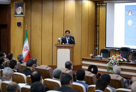 لزوم استفاده از فناوری های روز دنیا برای افزایش بهره وری و درآمدزایی در حوزه کشاورزی 