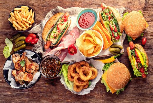لزوم افزایش مالیات علیه فست فودها