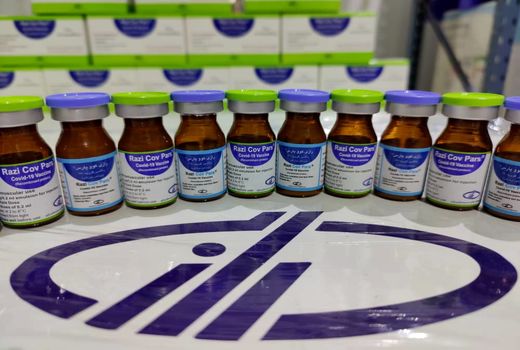 تولید ۳.۴ میلیارد دُز واکسن در سالی که گذشت/رازی چگونه سلامت جامعه را تضمین می‌کند؟