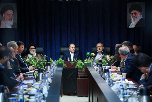 رئیس‌جمهوری از وزارت جهاد کشاورزی بازدید کرد

