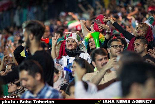 برای تماشای مسابقه تیم ملی در استادیوم مشکلی نیست
