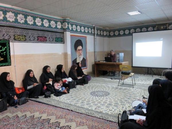 دوره آموزش تکمیلی کاشت، داشت و برداشت گندم در شهرستان رابر برگزار شد