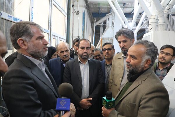 بازدید وزیر جهاد کشاورزی از شرکت "آرد زرین"  و پروژه  "پژوهشکده انار" در شهرستان فردوس