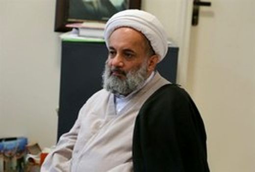 باید برخورد شدیدی با اعضای متخلف صورت گیرد