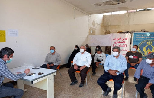 برگزاری دوره های ترویجی بیماریهای مشترک بین انسان و دام در خداآفرین