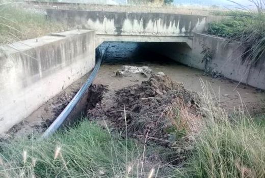 اجرای پروژه انتقال آب 4200 متری در گلوگاه 