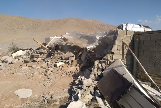 قلع و قمع ۱۲ مورد از ساخت و سازهای غیرمجاز در اراضی کشاورزی روستای کندلج