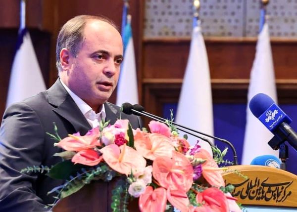 تعاونیها دسترسی کشاورزان خرد به منابع را ممکن می کنند/ تربیت نسل جدیدی از کشاورزان آگاه