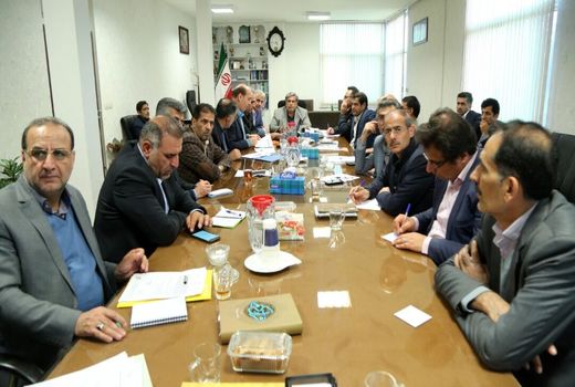 ضرورت راه‌اندازی شهرک صنعتی تخصصی بادام در چهارمحال و بختیاری