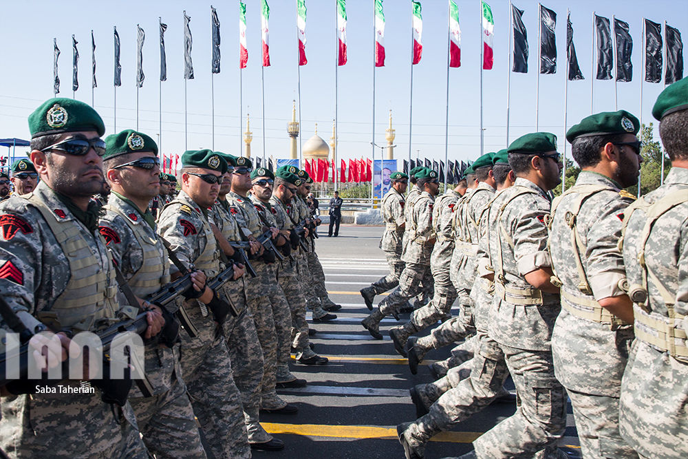 مراسم رژه نیروهای مسلح 