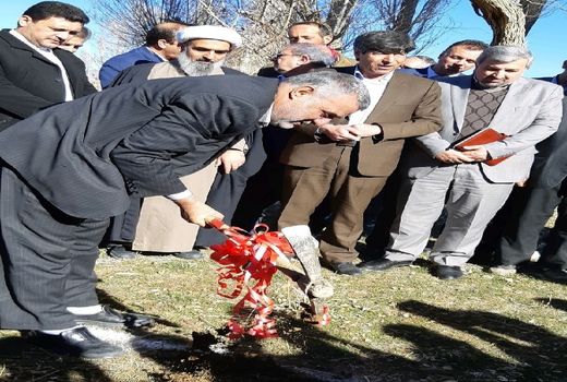 آغاز عملیات اجرایی پروژه ۳۸۱ هکتاری آبیاری کم فشار در خوانسار