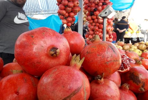 ششمین جشنواره انار فاروق در حال برگزاری است 