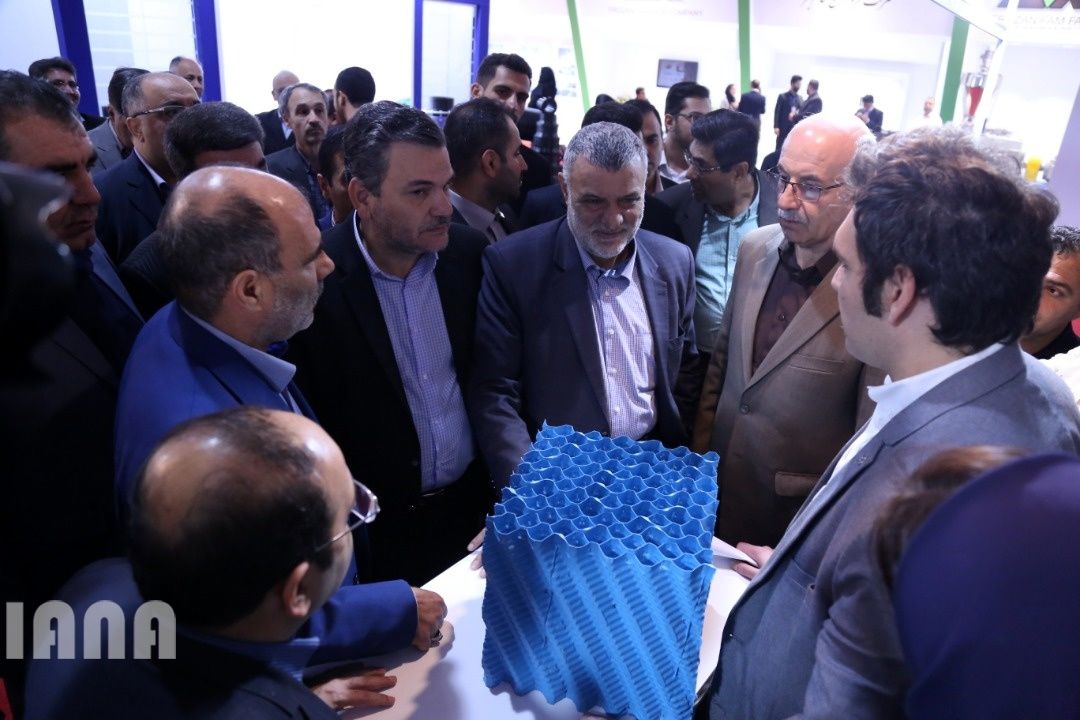 بازدید وزیر جهاد کشاورزی از چهارمین نمایشگاه بین المللی شیلات، آبزیان و غذاهای دریایی