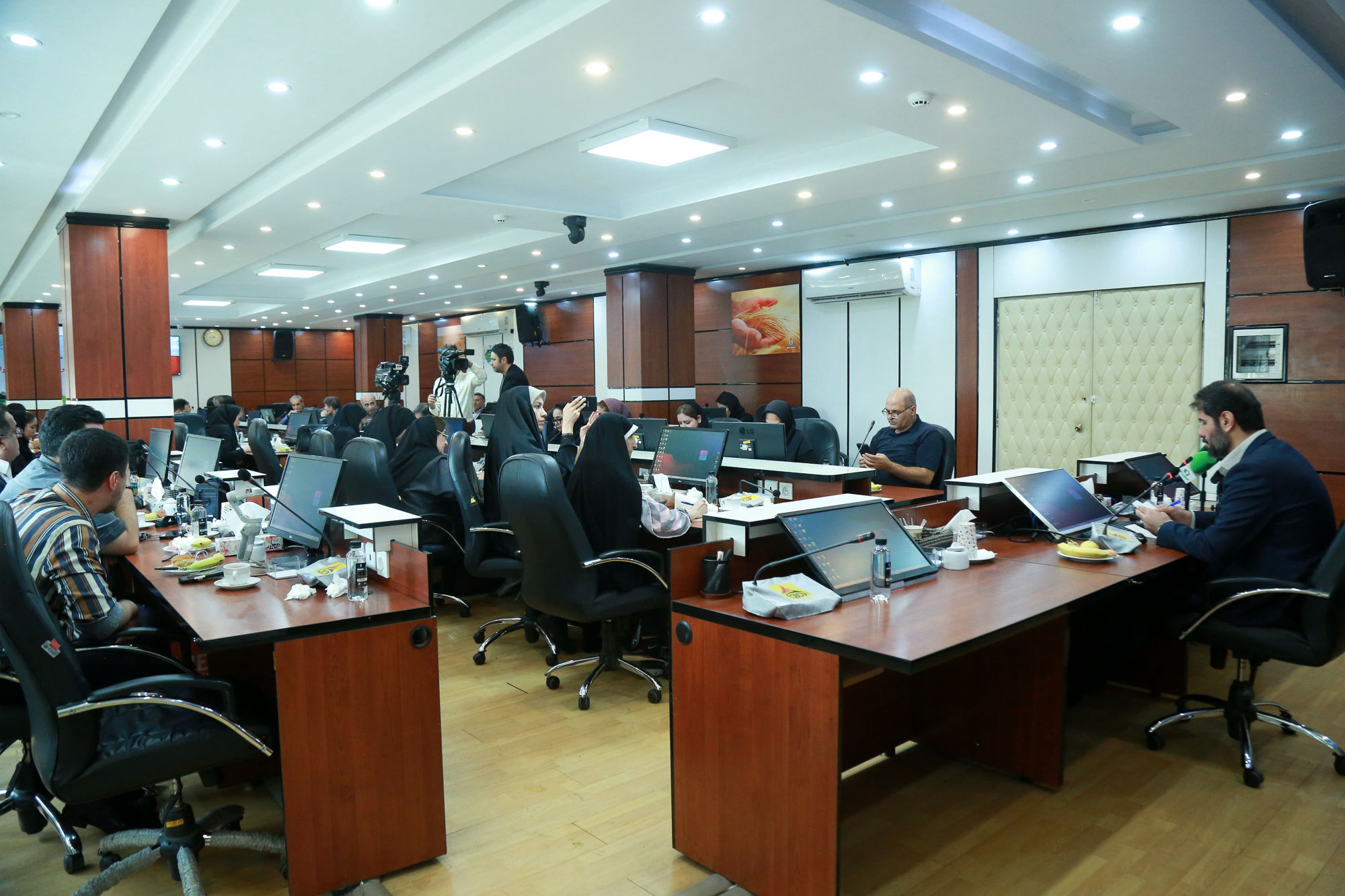 نشست خبری هشتمین دوره نمایشگاه آیفارم  