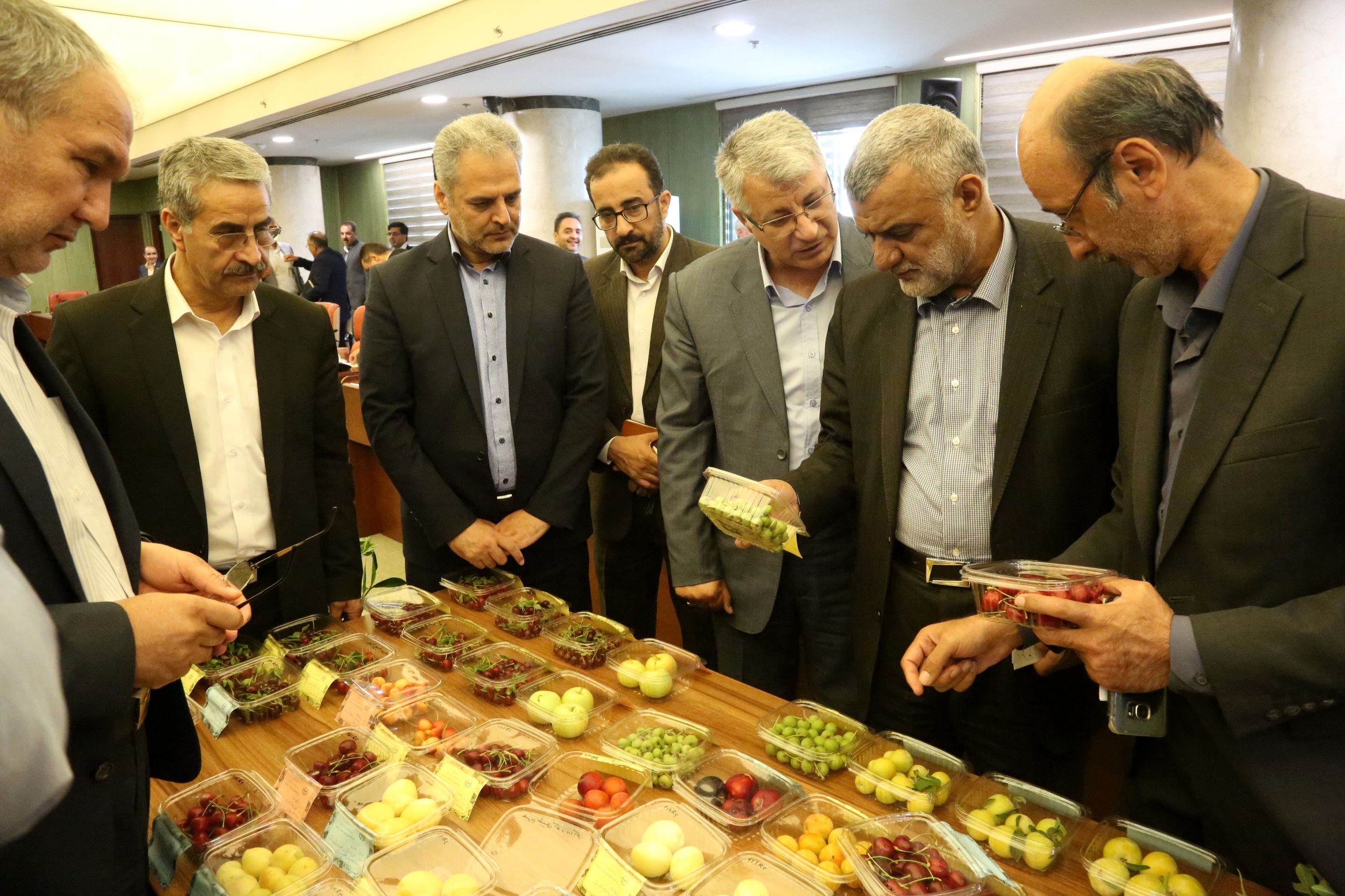 نشست وزیر جهادکشاورزی با موسسات تحقیقاتی کشاورزی