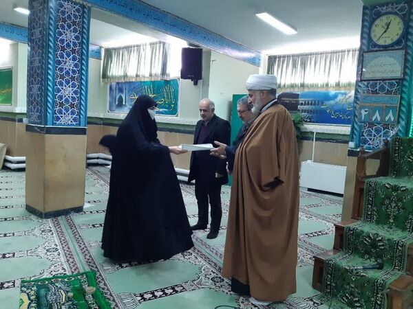 تجلیل از ۱۳۰ کارمند زن سازمان جهاد کشاورزی استان قزوین به مناسبت ولادت حضرت فاطمه (س)