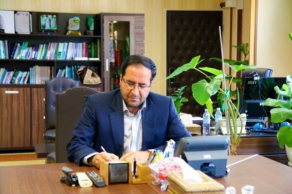 خبرنگاران چشمان بیدار و زبان گویای جامعه‌اند