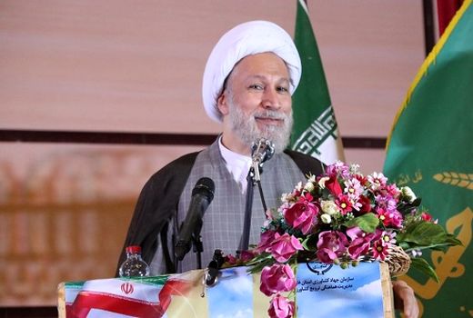 کشاورزان نمونه، مروج کشاورزی باشند