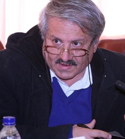 سر بی کلاه آب مجازی