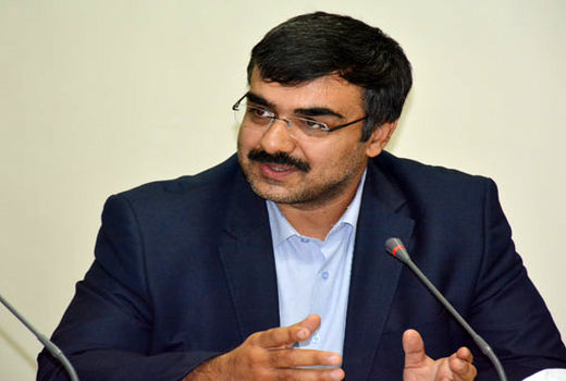 تلاش کنیم هر قدمی که بر می داریم توام با نیت خدمت باشد