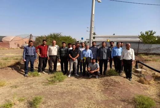 رانندگان حرفه ای تراکتور در استان قزوین کارت مهارت دریافت می کنند