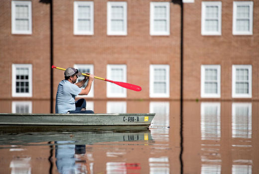 سیل در ایالت‌های کارولینا
